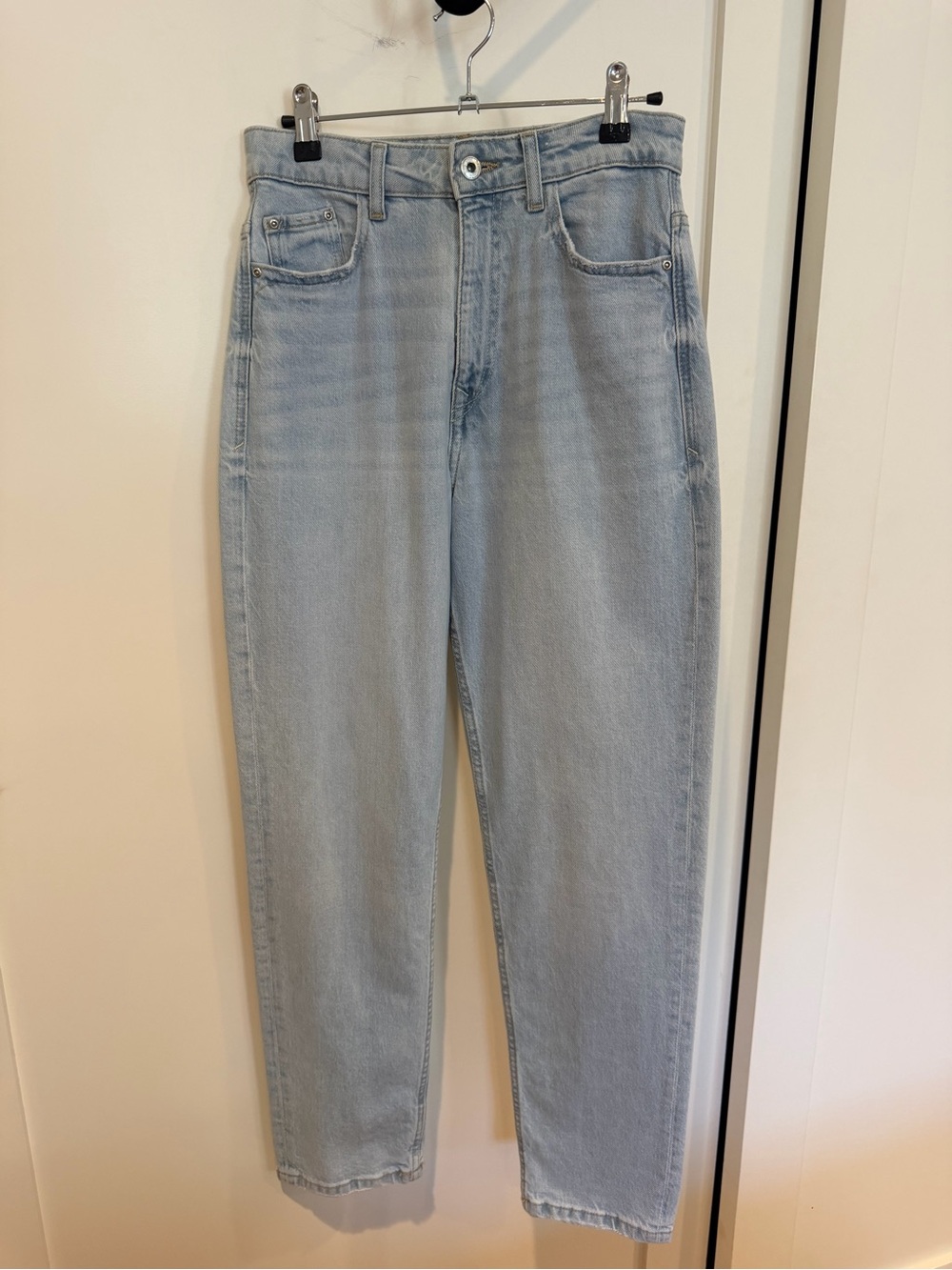 Women’s Sz 4 Zara Light Blue Straight-Leg Women’s Jeans